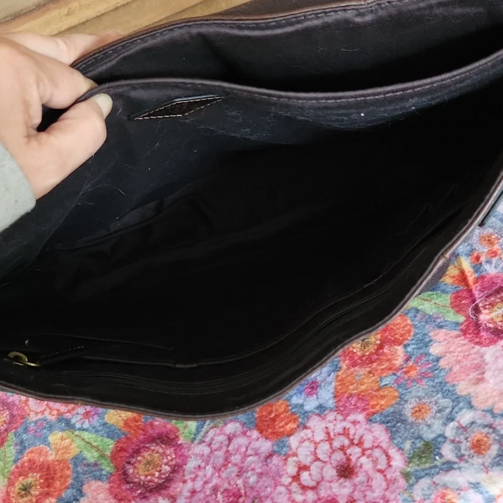 Fossil Messenger Laptop Bag Travel Business Casual Upscale Prep